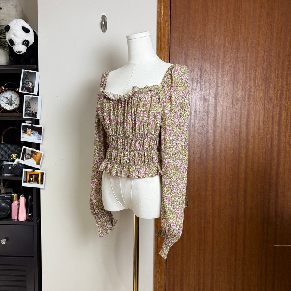 H&M Floral Top Women Size Large Longsleeves Puff Sleeves Detail Prairie Ditsy - Picture 5 of 15